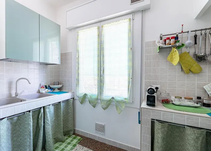 Guesthost - La Fenice Διαμέρισμα *