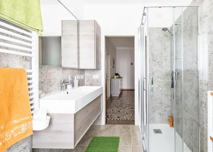 Guesthost - La Fenice Μέστρε